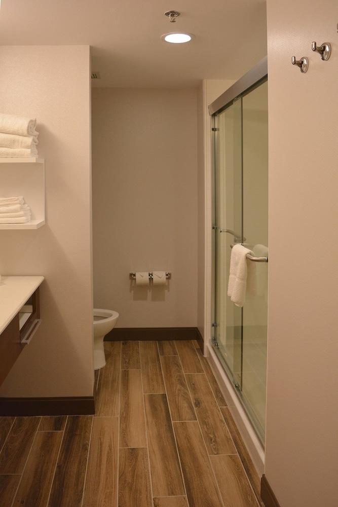 Hampton Inn & Suites Philadelphia/Media Екстериор снимка